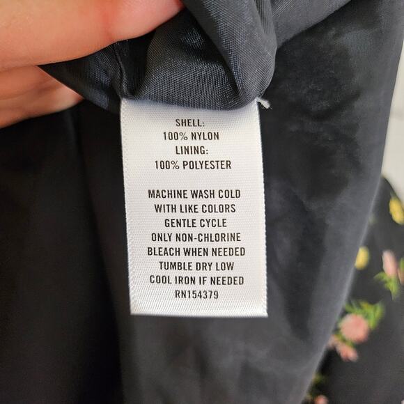 Aeropostle Cropped Floral Windbreaker Jacket - Picture 7 of 9